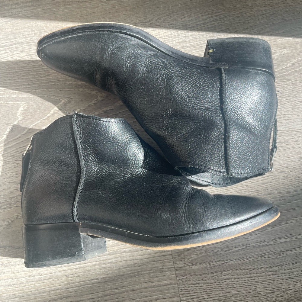 Dolce Vita Black Leather Ankle Boots